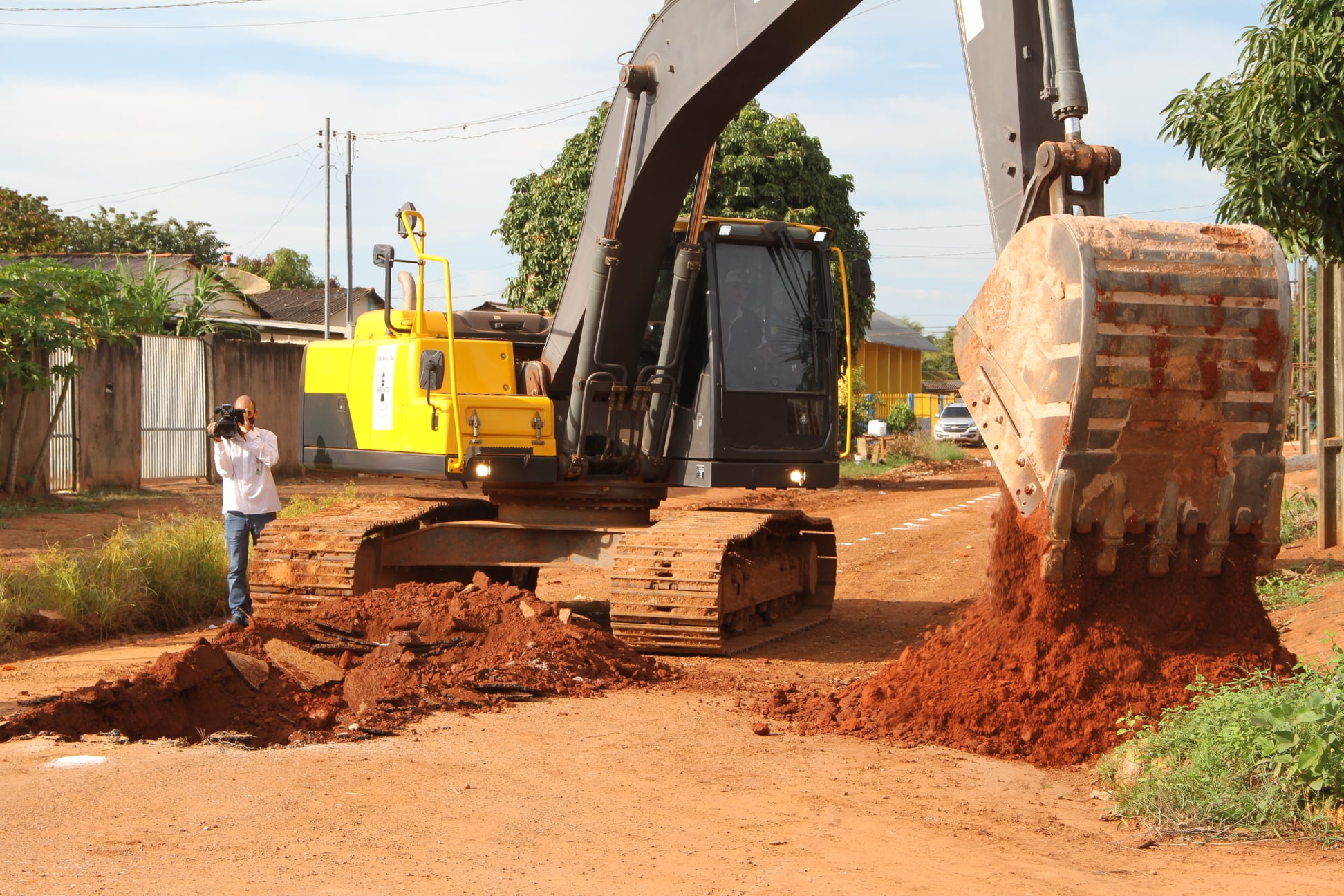 Prefeitura inicia obras de drenagem do bairro Jardim das Palmeiras